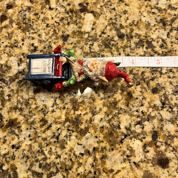 Enesco 1992 Sandi Zimnicki Ollie Mailbox Elf Vintage Village Figure in Box - Picture 6 of 9